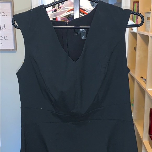 Simple Black Dress - Picture 2 of 4